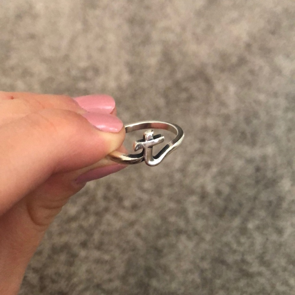 James Avery letter T ring